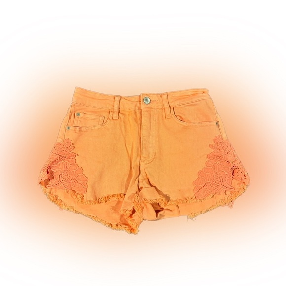 COPY - Guess Women’s Mid-Rise Lace Trim Zipper Fly Orange Denim Shorts Size 26 - Picture 1 of 5